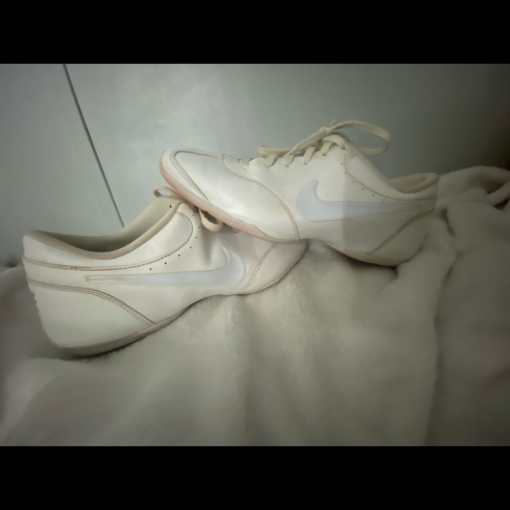 Nike Cheer Unite, cheer shoes, size 9